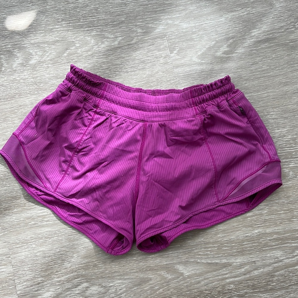 Lululemon 2.5” Shorts